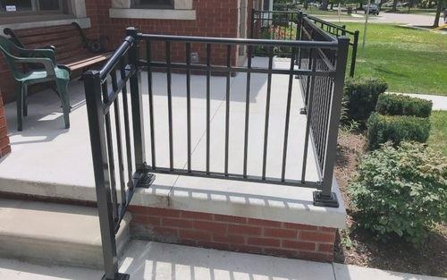 Aluminum porch railing